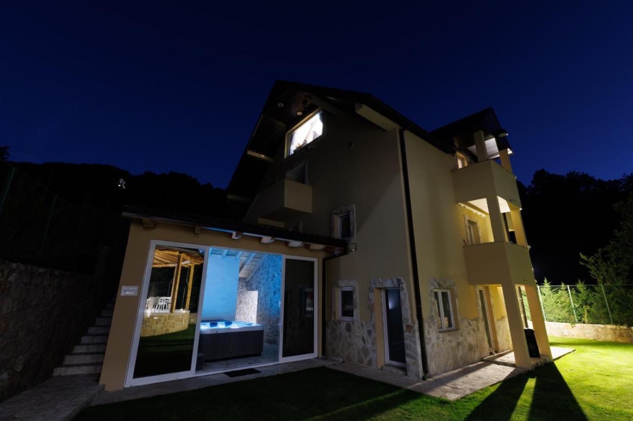 Family Spa Apartments Sunny&Shiny Savnik المظهر الخارجي الصورة